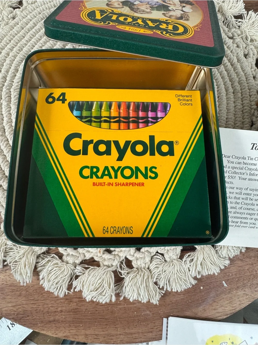Crayola Vintage Keepsake Tin - Green & Burgundy includes 64 crayons.
